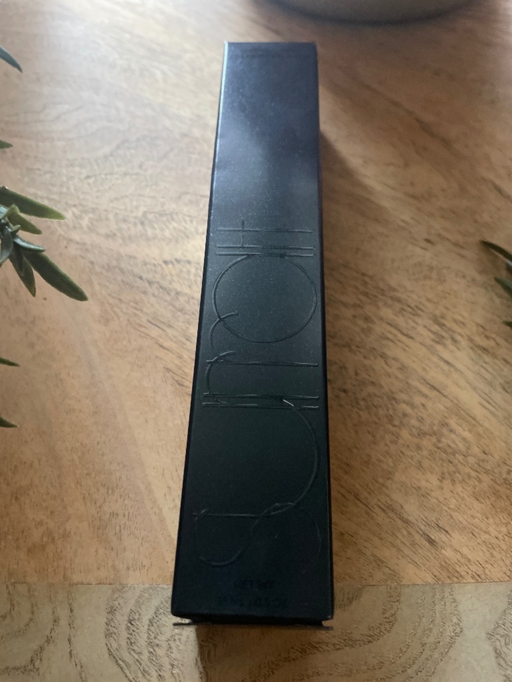Surratt surreal skin foundation wand NWT